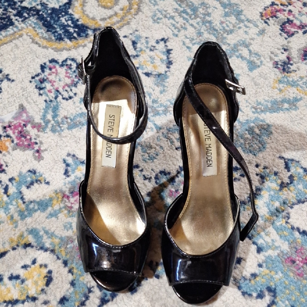 Steve Madden Glossy Black Peep-Toe Heels